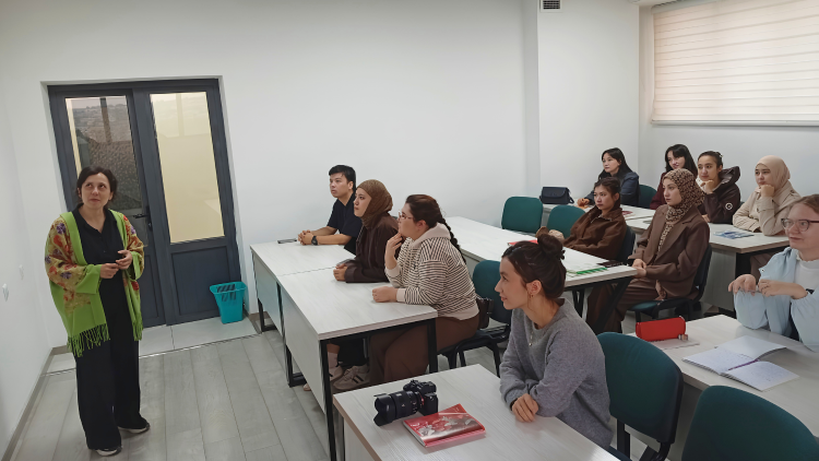 Dr. Öğr. Üyesi Maria Pia Ester Cristaldi Özbekistan’da öğrencilerle buluştu