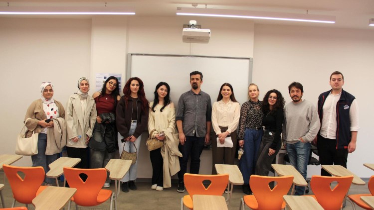 Ece Poyraz, dijital pazarlamada veri ve içerik stratejilerini anlattı