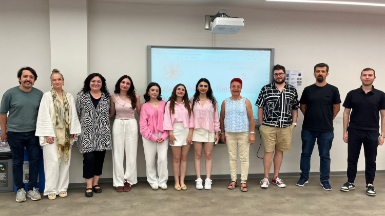 Halkla İlişkiler ve Tanıtım Bölümü öğrencileri mezuniyet projelerini jüri önünde sundu