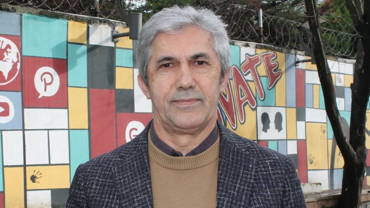 Prof. Dr. Süleyman İrvan: Depremler için sosyal medya kullanım kılavuzu hazırlamalıyız