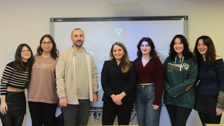 Reklam Atölyesi sunumlarında öğrenciler sektör deneyimi kazandı