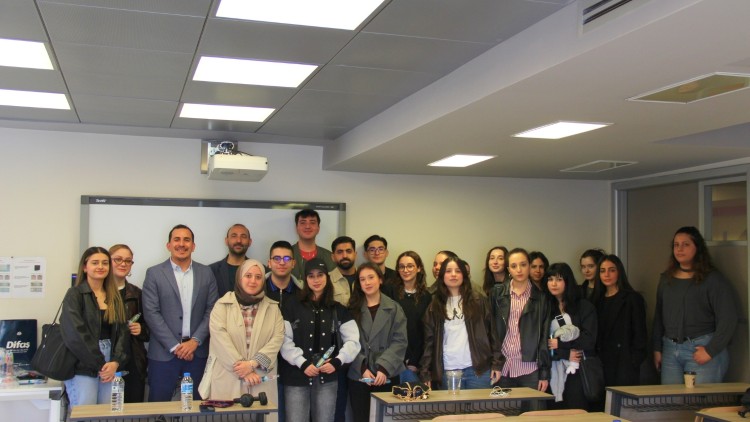 Savaş Ceneviz, Üsküdar iletişimcilere pazarlamanın dinamiklerini anlattı