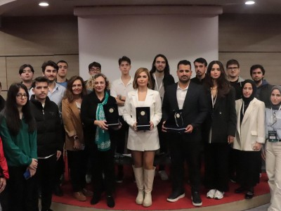 Ceren Dalgıç ve Ferhat Kızıltaş Üsküdar İletişim’de öğrencilerle buluştu