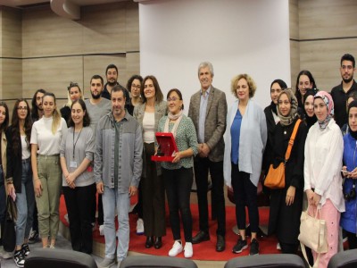 Cumhuriyet’in 100. yılında kadın gazeteciler paneli gerçekleşti