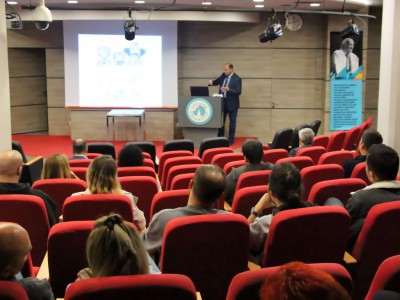 Fakülte seminerleri, Görsel İletişim Tasarımı Bölümü’nden Prof. Dr. Emre Tandırlı’nın sunumuyla devam etti.