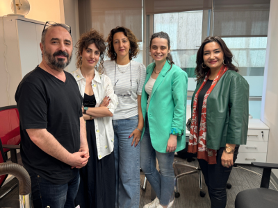 Haber Üsküdar

Üsküdar Üniversitesi İletişim Fakültesi Görsel İletişim Tasarımı Bölümü’nde dış paydaş toplantısı gerçekleşt