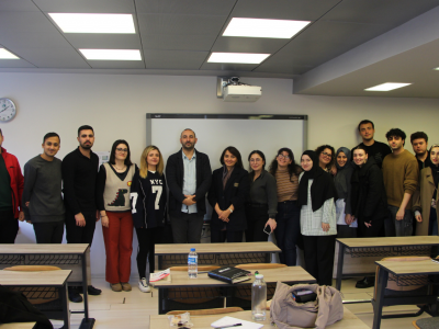 Reklamcılık bölümü brief toplantısı gerçekleştirdi