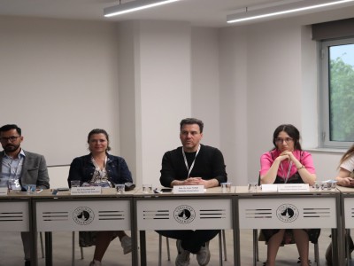 10. oturumda dijital medya toplum siyaset konuları konuşmacılar tarafından ele alındı.