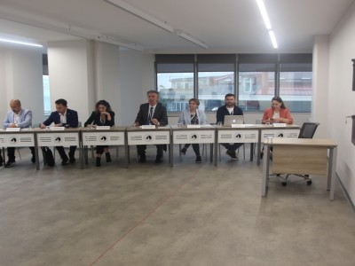 Sempozyumun 24. oturumunda dijital kapitalizm, tüketim kültürü ve medya konuları ele alındı