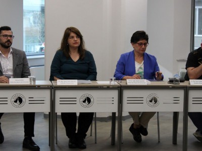 Sempozyumun 6. oturumunda bilgi paylaşımından veri sömürgeciliğine dijitalleşmenin halleri ele alındı