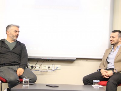 Filim Yolculuğu etkinliği gerçekleşti. Etkinlikte senarist ve festival direktörü Suat Köçer etkinlikte festivallerin nasıl gerçekleştiğinden bahsetti