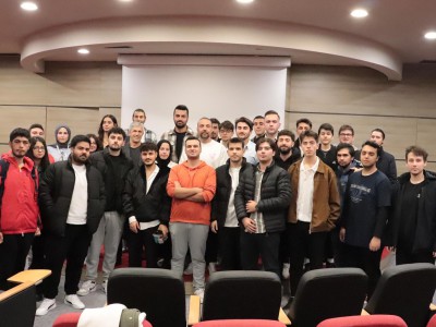 Ufuk Kaan Karacan ve Sercan Yıldırım Üsküdar İletişim'de öğrencilerle buluştu