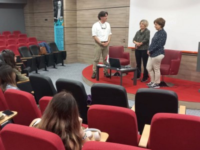 Üsküdar İletişim'de “Bilge Ana Mevlüde Genç” belgesel gösterimi yapıldı