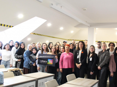 Üsküdar Üniversitesi Öğrencileri LÖSEV’le bir araya geldi