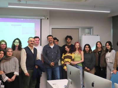 Üsküdar Üniversitesi İletişim Fakültesi'nde “Yapay Zekâ ile Film Üretimi” etkinliği gerçekleşti.