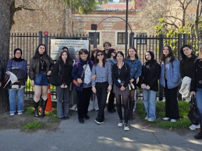 kütüphane ziyareti