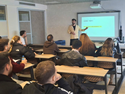 Serkan Ün, Üsküdar İletişim öğrencileriyle buluştu.
