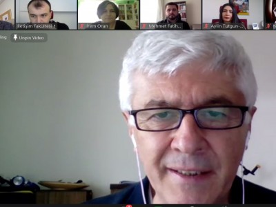 Yeni medya eğitimi ele alındı