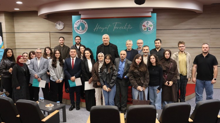 Üsküdar İletişim’de gazeteciler etik değerlerin önemini vurguladılar