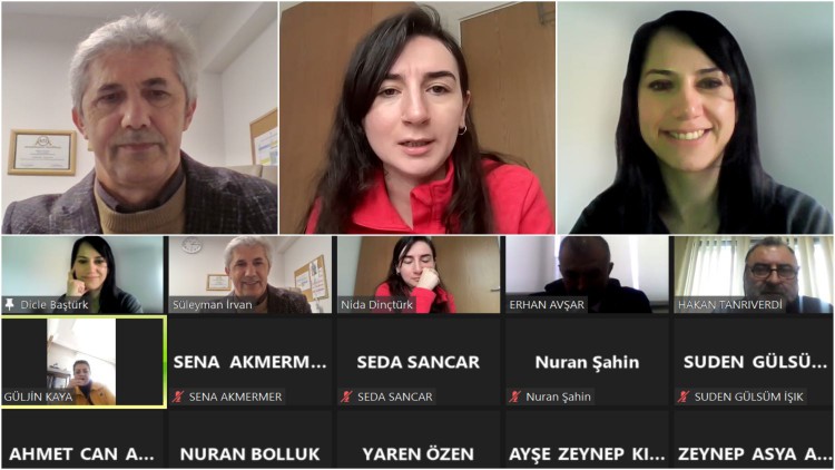 Üsküdar İletişim'de gazeteciler yavaş gazetecilik deneyimlerini paylaştı
